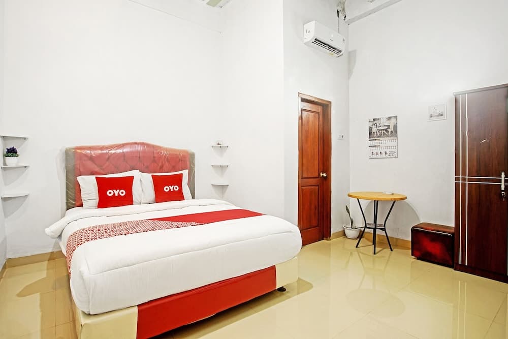 OYO Life 90587 Domen Homestay Syariah