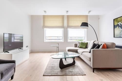 Central London - 2 Beds - Sleeps 4 - Lift