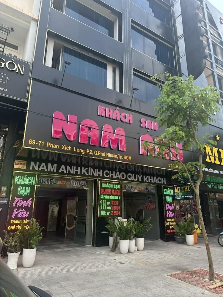 Nam Anh Hotel Phu Nhuan -by Bay Luxury