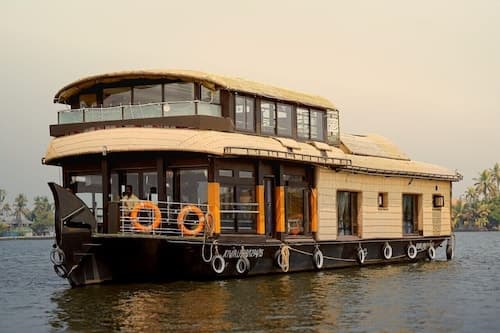 Luxury Houseboat