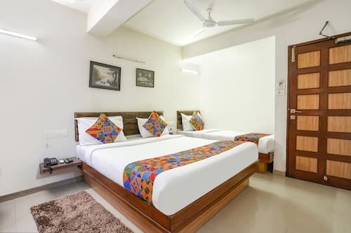 Fabhotel Shanti Sadan