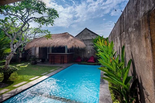 De Cahyani Private Villa by Supala