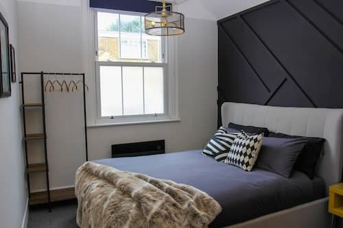 Studio-sleeps 3-10 min H Potter-17 Min London