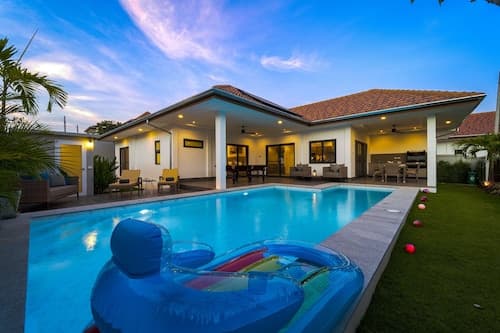 Modern 3 Bedroom Private Pool Villa -ML7