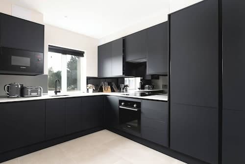 Skyvillion -4bed Cozy Cockfosters Apt Mins To Tube