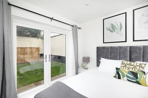 Skyvillion -vineyard Court- Enfield 1-bed Wgarden