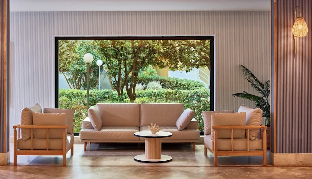 Serena Majestic Residence