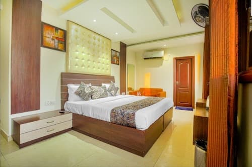 VK Hotels & Resorts