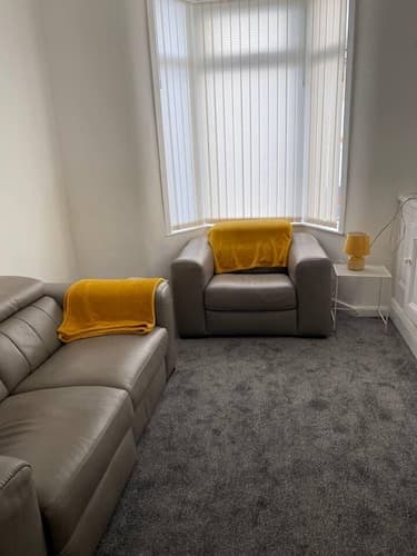 2 Bed House Near Anfield Stadium
