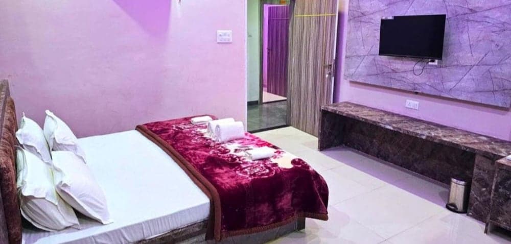 Goroomgo Kashi Inn Raj Ghat Varanasi
