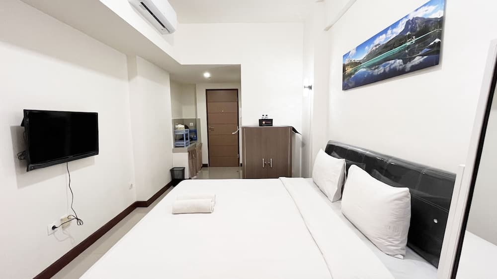 Compact Studio Room Apartment Vida View Makassar
