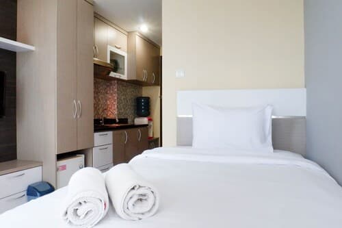 Good Deal Minimalist Studio Apartment At Tamansari Papilio