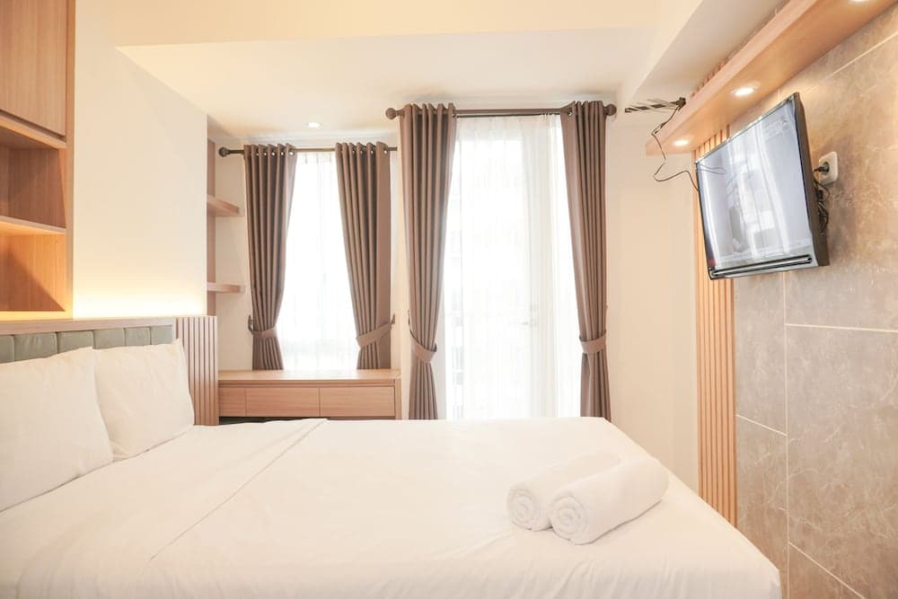 Fully Furnished With Cozy Design Studio Tokyo Riverside Pik 2 Apartment