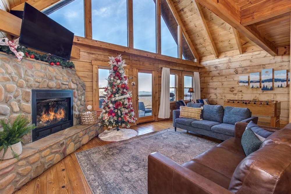Little Cub Retreat - Private Hot Tub & Indoor Pool