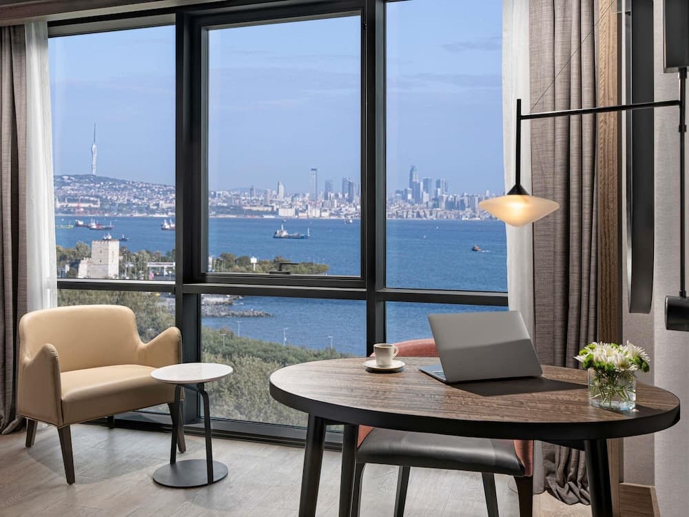 Mövenpick Hotel İstanbul Marmara Sea