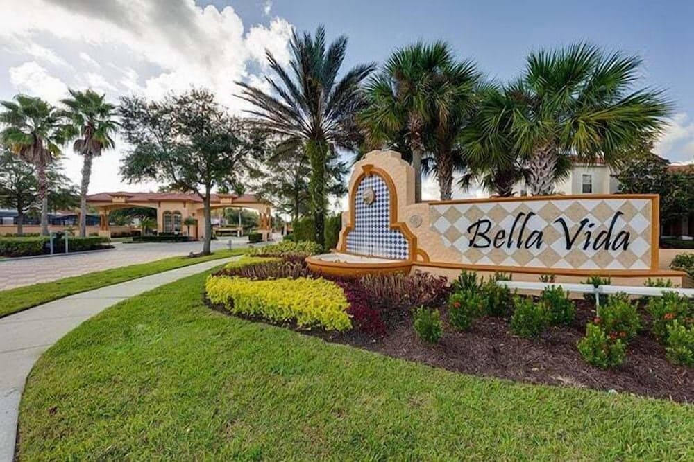 Elegant Home With Pool & Spa, Close to Disney