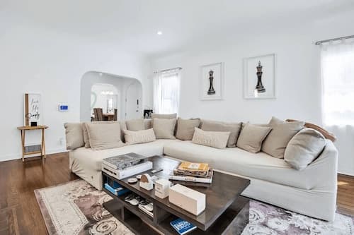 Burnside by Avantstay Modern, Boho, Chic LA Home