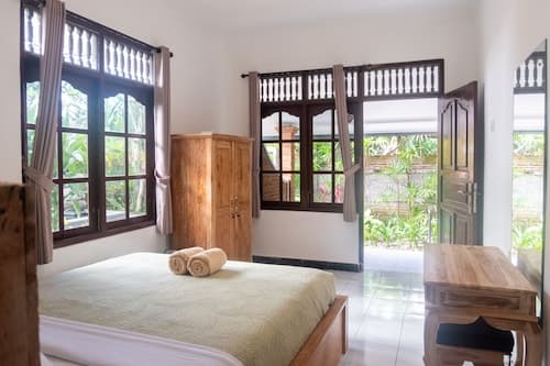 Sandora Homestay by Supala