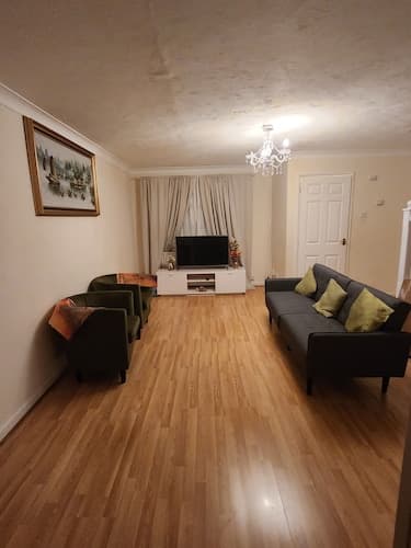 Captivating 3-bed House in Kent