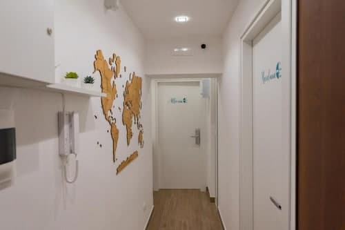 Yes I Know My Room - Storico