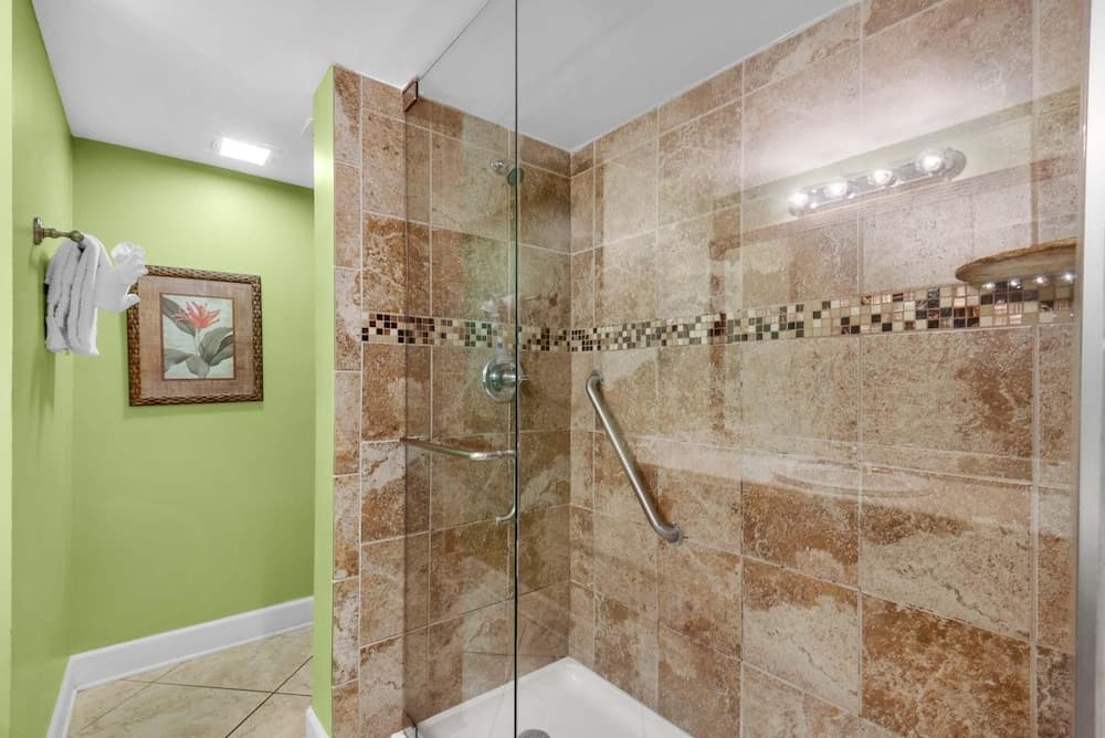 Shoreline Towers Townhouse 4-3