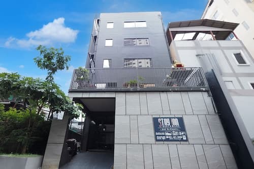RQ Bangkok Huai Khwang by Collection O
