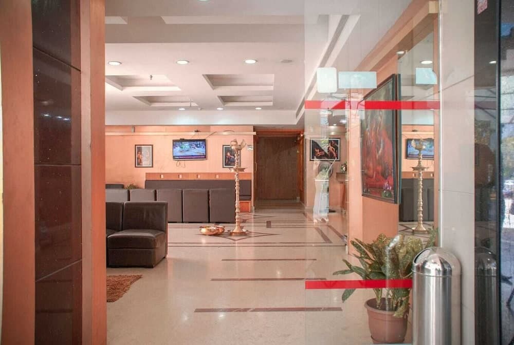 PATTOM ROYAL HOTEL
