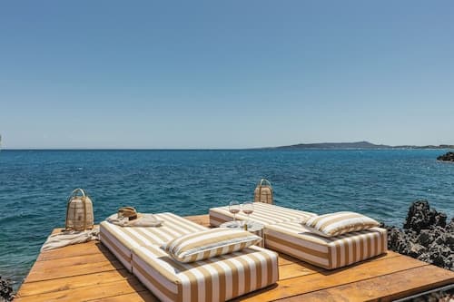 Sewelo Suites