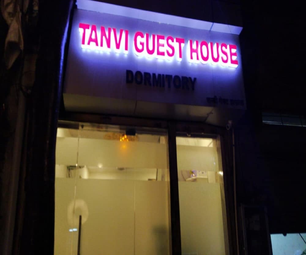 Tanvi Guest House