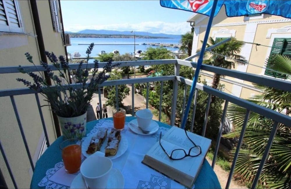 Neo - 100m to the Beach - SA1