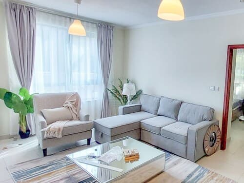 Yogi - City Sophistication 1BR Apt at The Residences 7