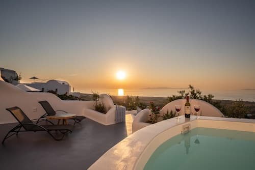 Sun Angelos Oia - Luxury Cave Suites