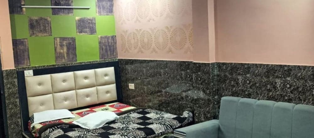 Hotel Asha Palace