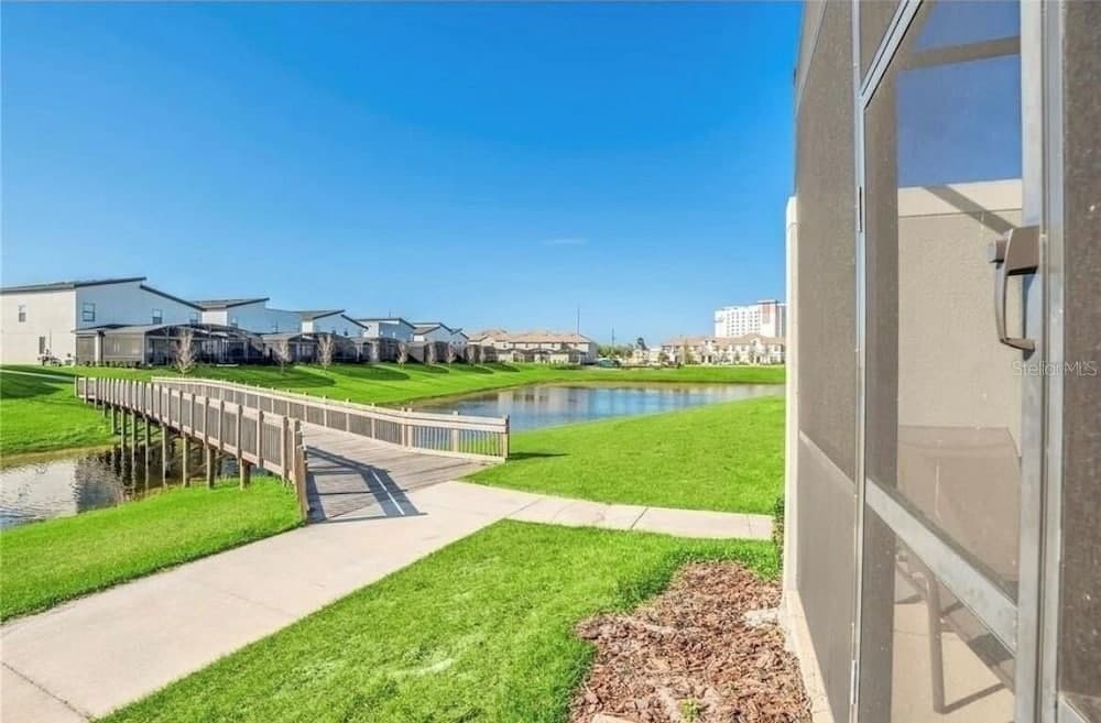 Riverside At Storey Lake By Shine Villas 5 Bedroom Townhouse