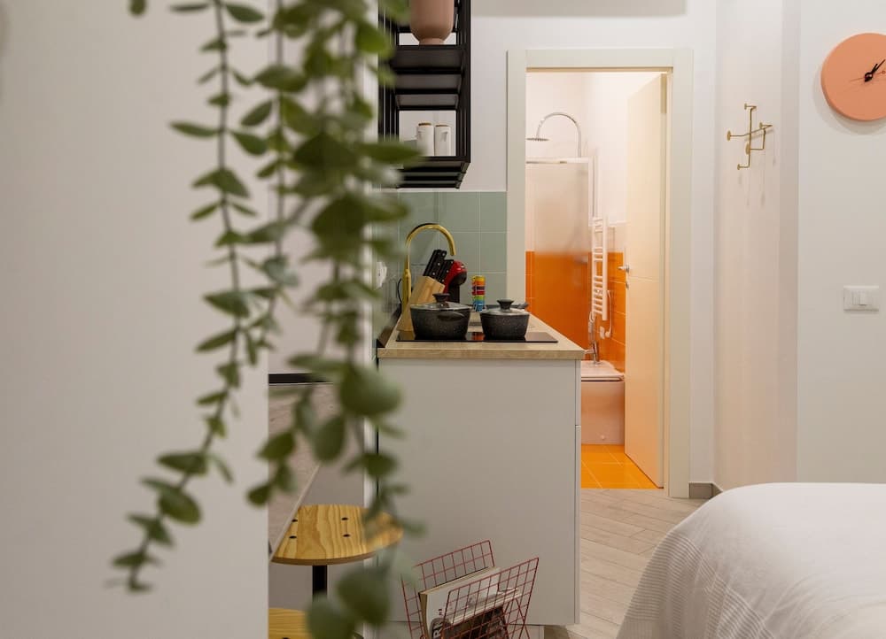 Lovely and tiny unit in the City center