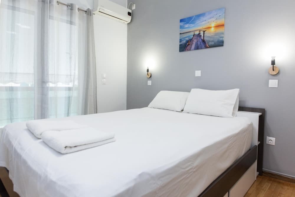 Modern Cozy 1 Bd Piraeus Perfection Apt