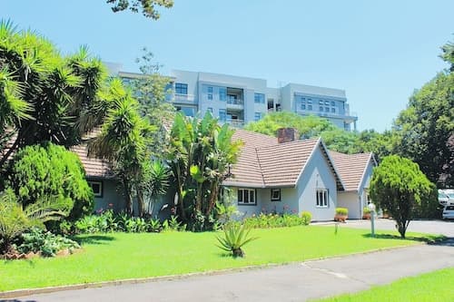 Charming 1-bed Apartment in Sandton