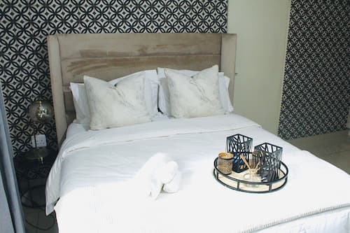 Stunnning 1-bed Apartment in Sandton