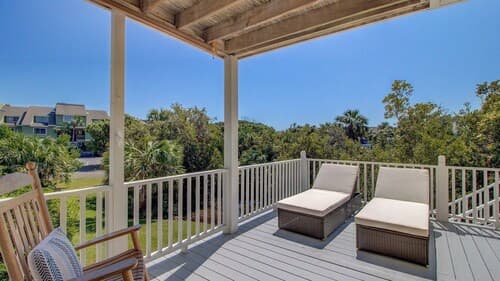 72 Pelican Bay Avantstay Community Pool, Decks
