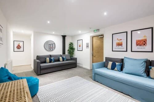 Host Apartments Fleet Nightlife I