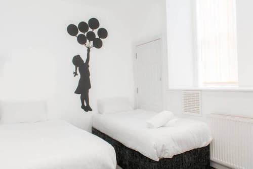 Host Apartments Fleet Nightlife II