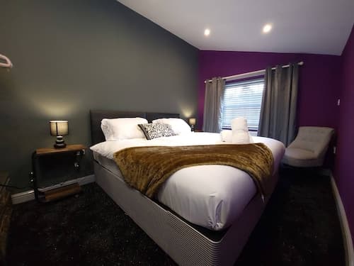 Liverpool City, Fairfield Duplex Suite