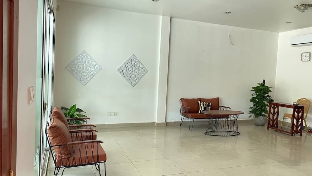 D32 Homestay