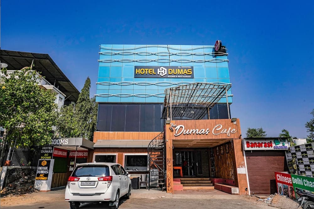 Fabhotel Prime Dumas