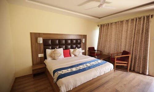 Fabhotel The Island