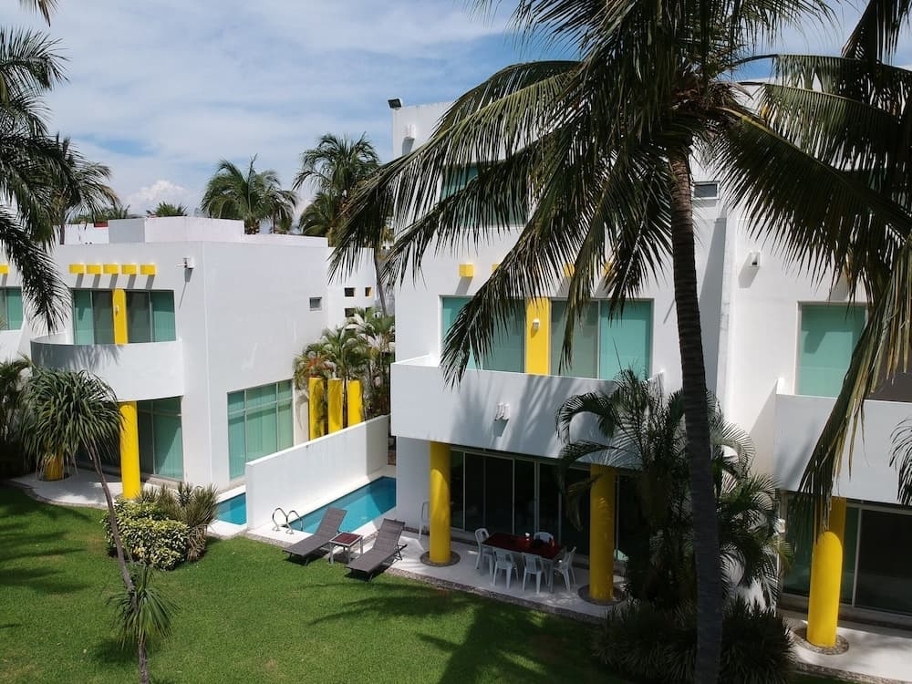 Acapulco Diamante Home