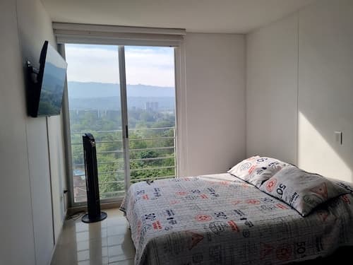 Habitación floridablanca 1 o 2 personas