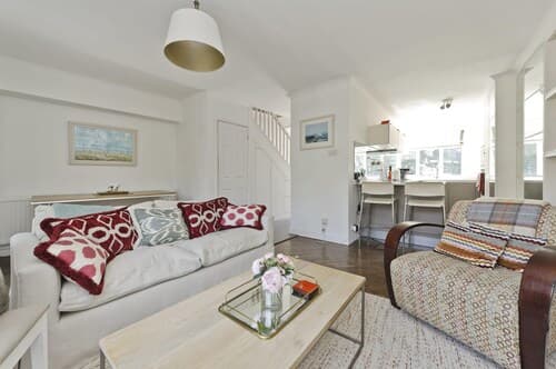 Elegant 2 bed Flat Earls Court