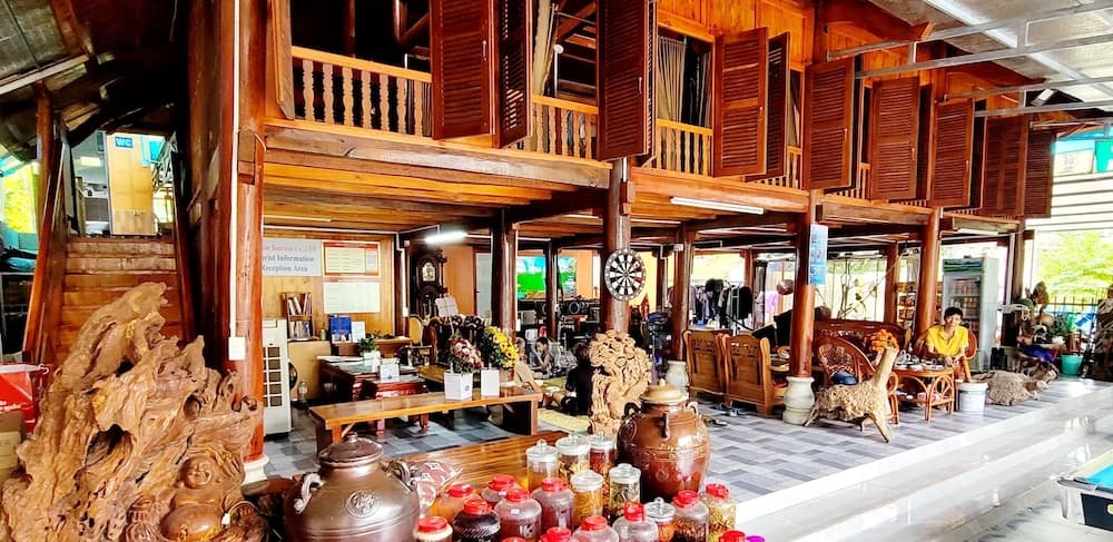 Peaceful Mountain Hotel