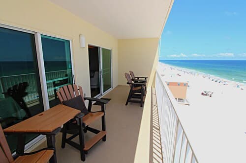 Crystal Shores